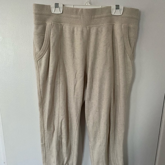 Mountain hardwear fire tower pants in stone - size large - Picture 2 of 5